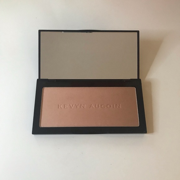 Kevyn Aucoin - The Neo Highlighter - Picture 3 of 5